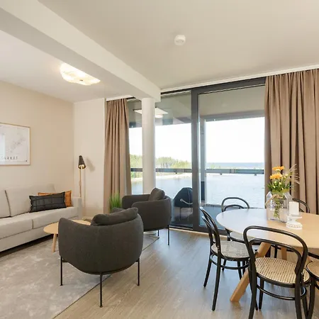 Marina B22 By Hiekka - Sisaeltaeae Liinavaatteet Ja Loppusiivouksen